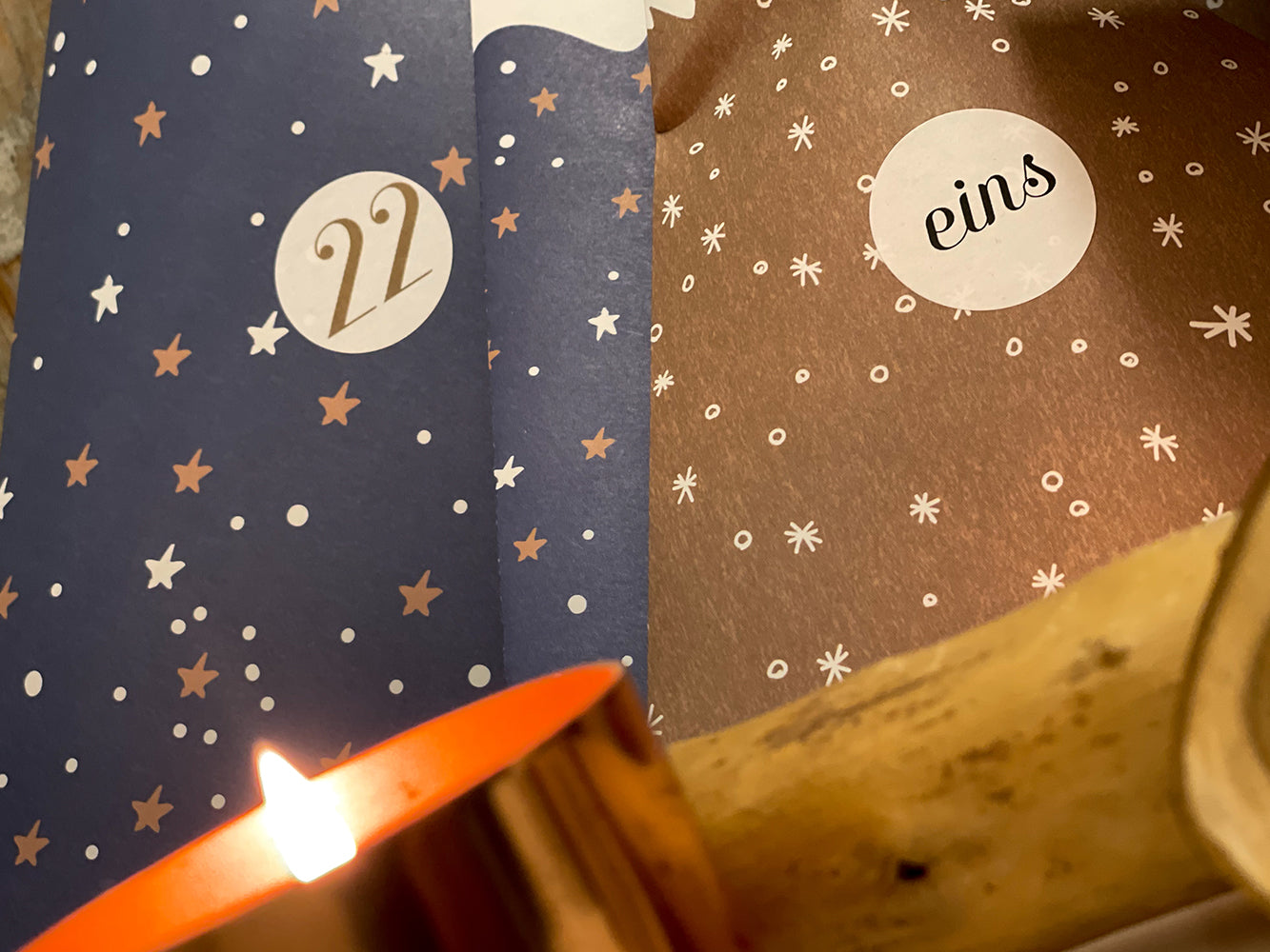 Adventskalender-Set, DIY Berge zum Selberbasteln, Dreieckstüten, Recyclingpapier, Aufkleber
