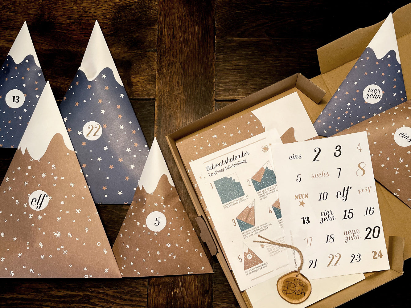 Adventskalender-Set, DIY Berge zum Selberbasteln, Dreieckstüten, Recyclingpapier, Aufkleber
