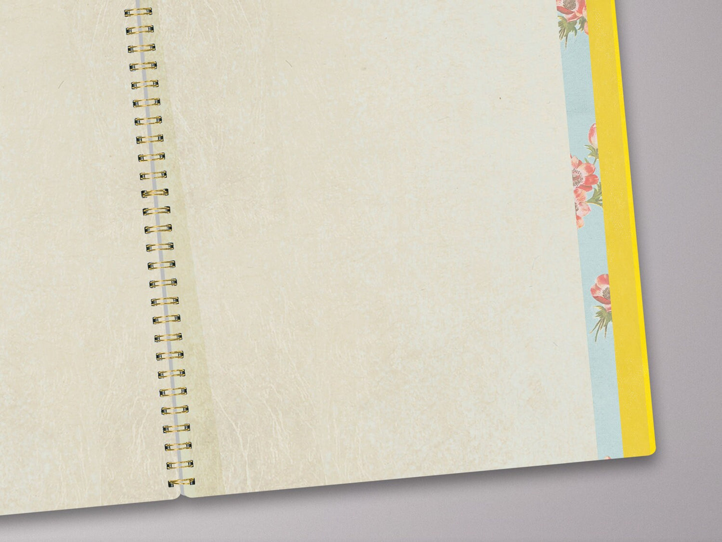 Hochwertiges Notizbuch mit goldfarbener Spiralbindung / Ringbindung. Notizbuch mit Spiralbindung, ›Liebe liegt in der Luft‹, verliebt, Freude, kleines Geschenk, Hochzeit, Paar, Flower Power. Ein schönes Geschenk, das sagt: Lass uns in Kontakt bleiben – Let's stay in contact! Im Moment eigentlich also für jeden!