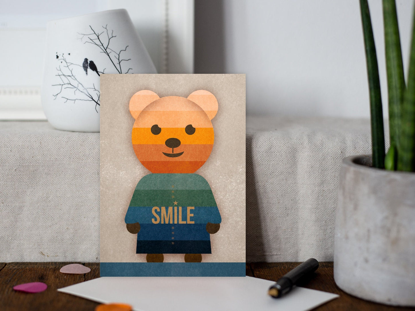 Postkarte ›Bär‹, Smile, Streifen, Lächeln, Teddybär, Kind, Geburtstag, Liebe, Freundschaft, Held